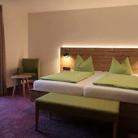 Zum Hirschen Guest house Simonswald