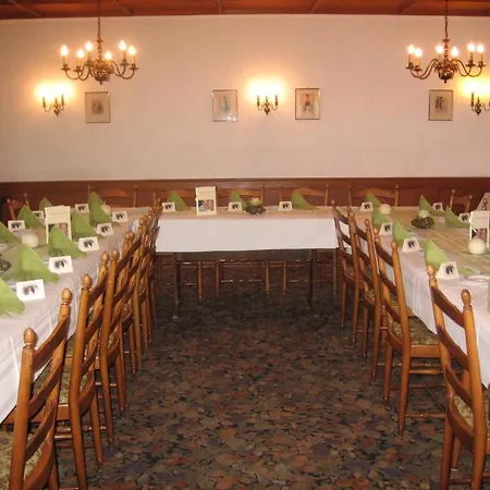 Gasthuis Zum Hirschen 3*